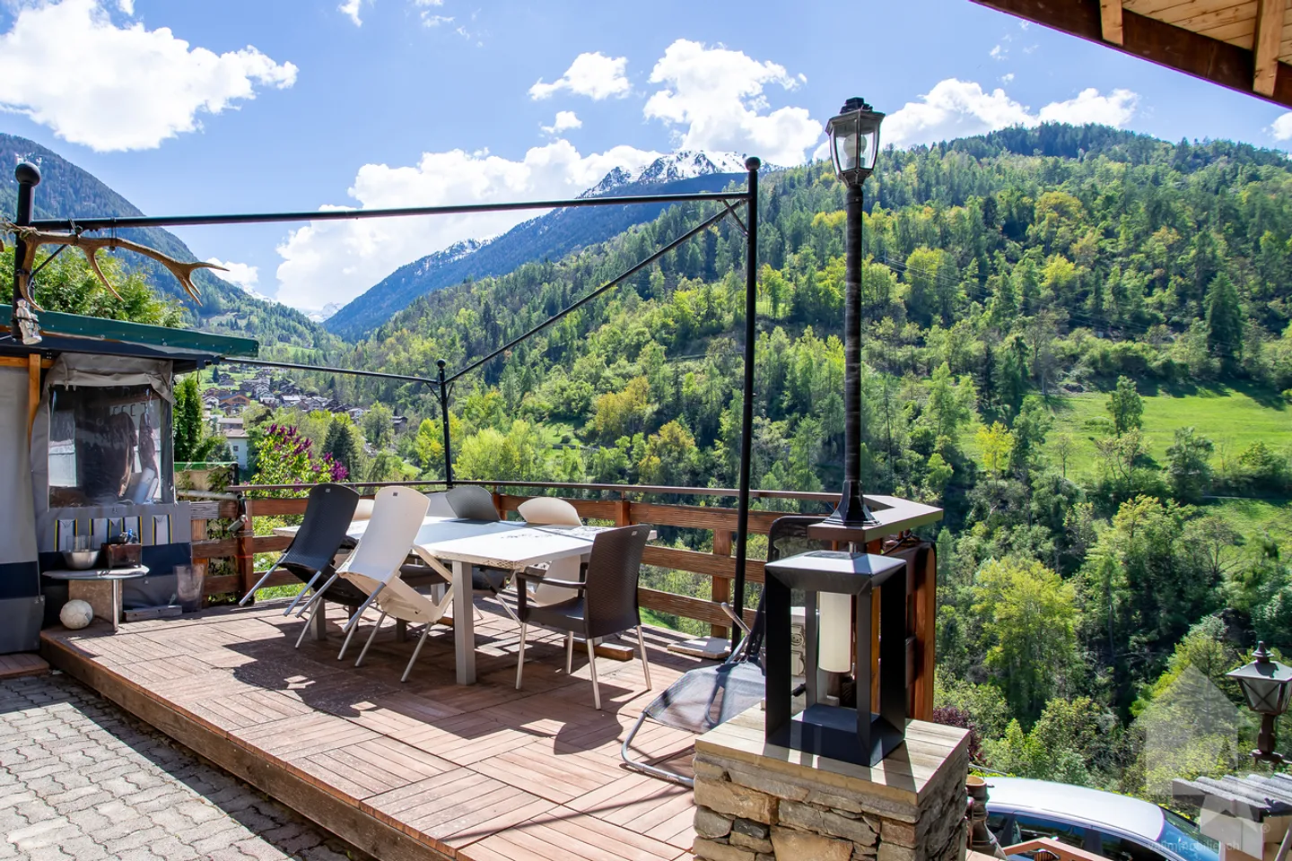 Spacious villa with 7.5 rooms, 245 m², large flat garden - Photo 14 of 15