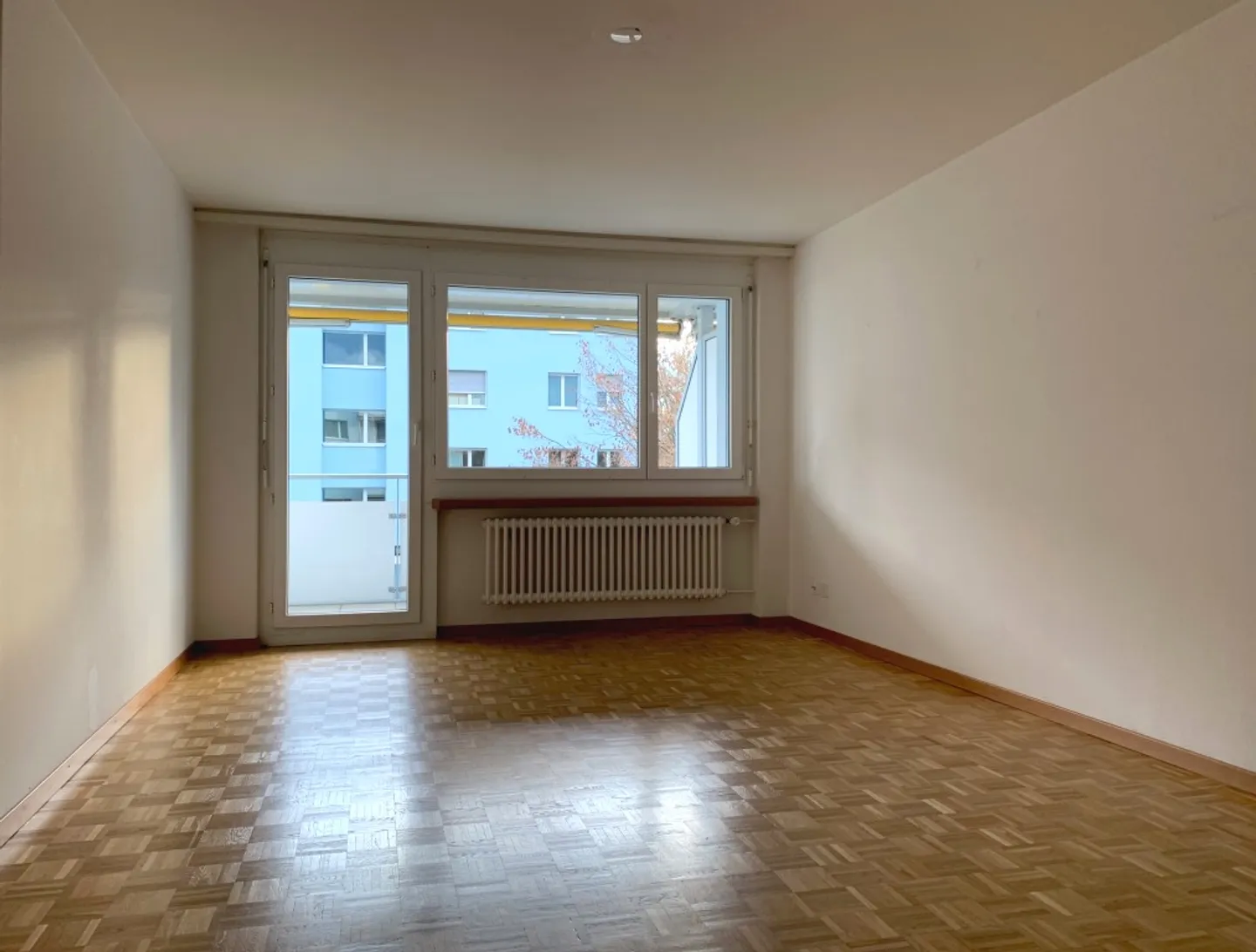 Nähe Stadtzentrum und direkt am Bahnhof! - Foto 3 von 7