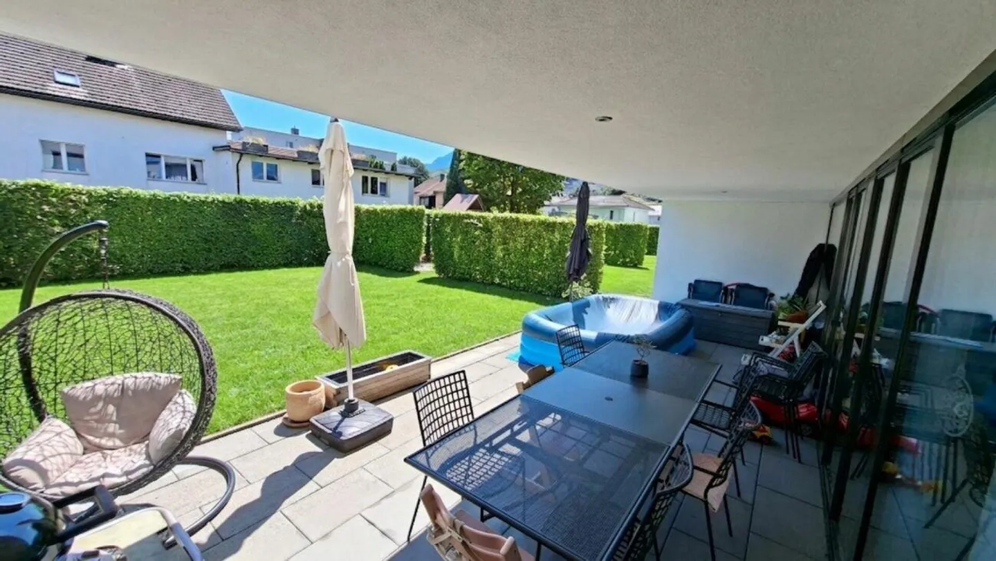 Geräumige Gartenwohnung in Buchs - Foto 1 von 11