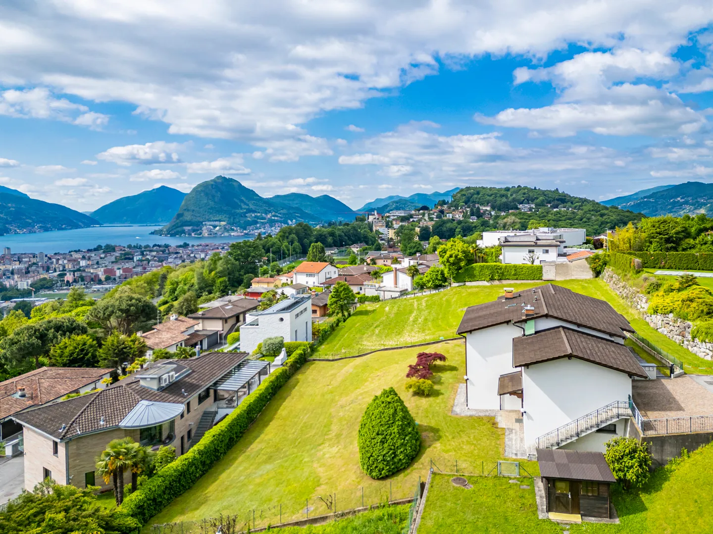 Semi-detached house with large garden and beautiful panoramic view - Photo 19 of 19