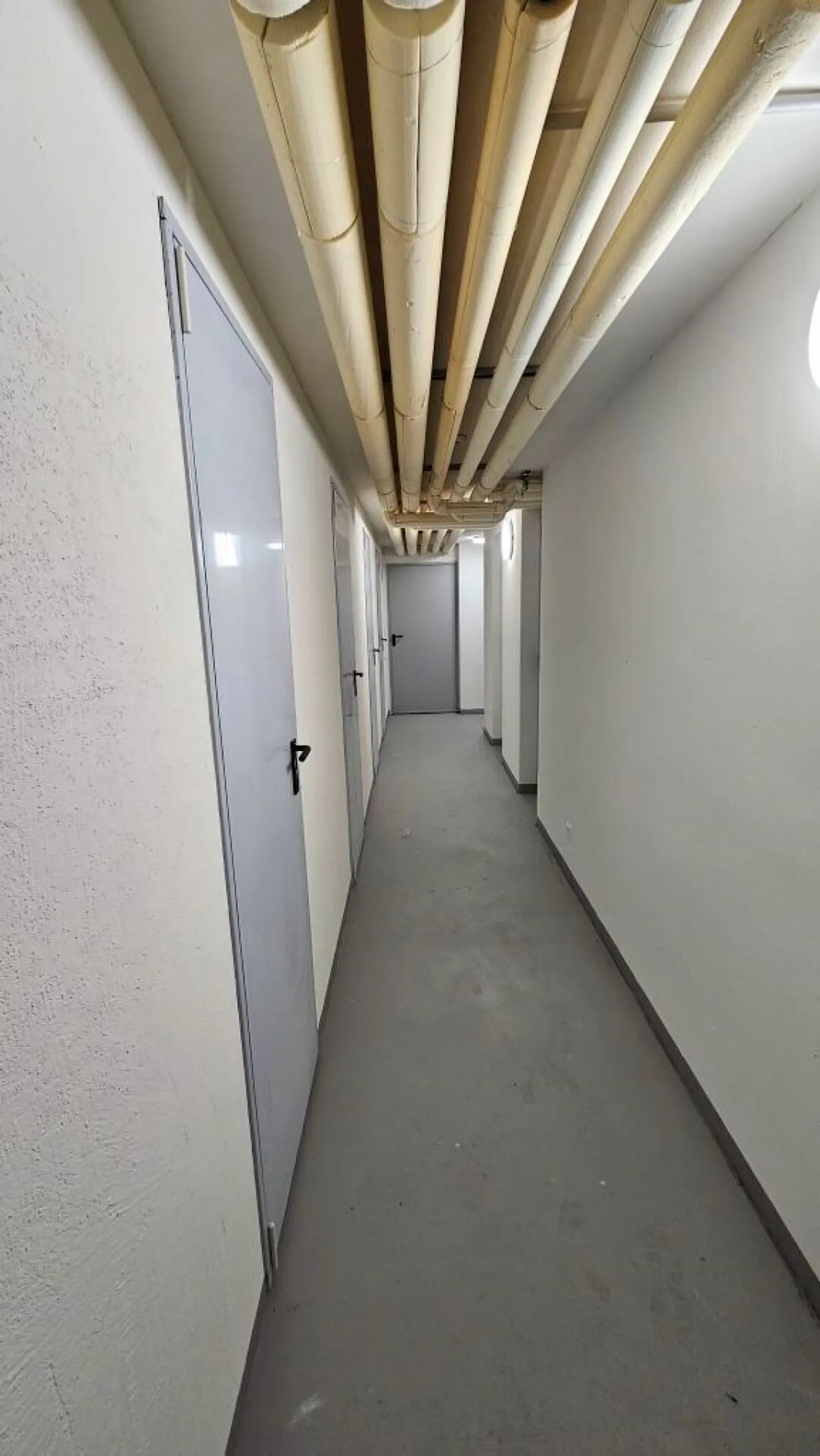 RENTAL APARTMENTS - Photo 33 of 38