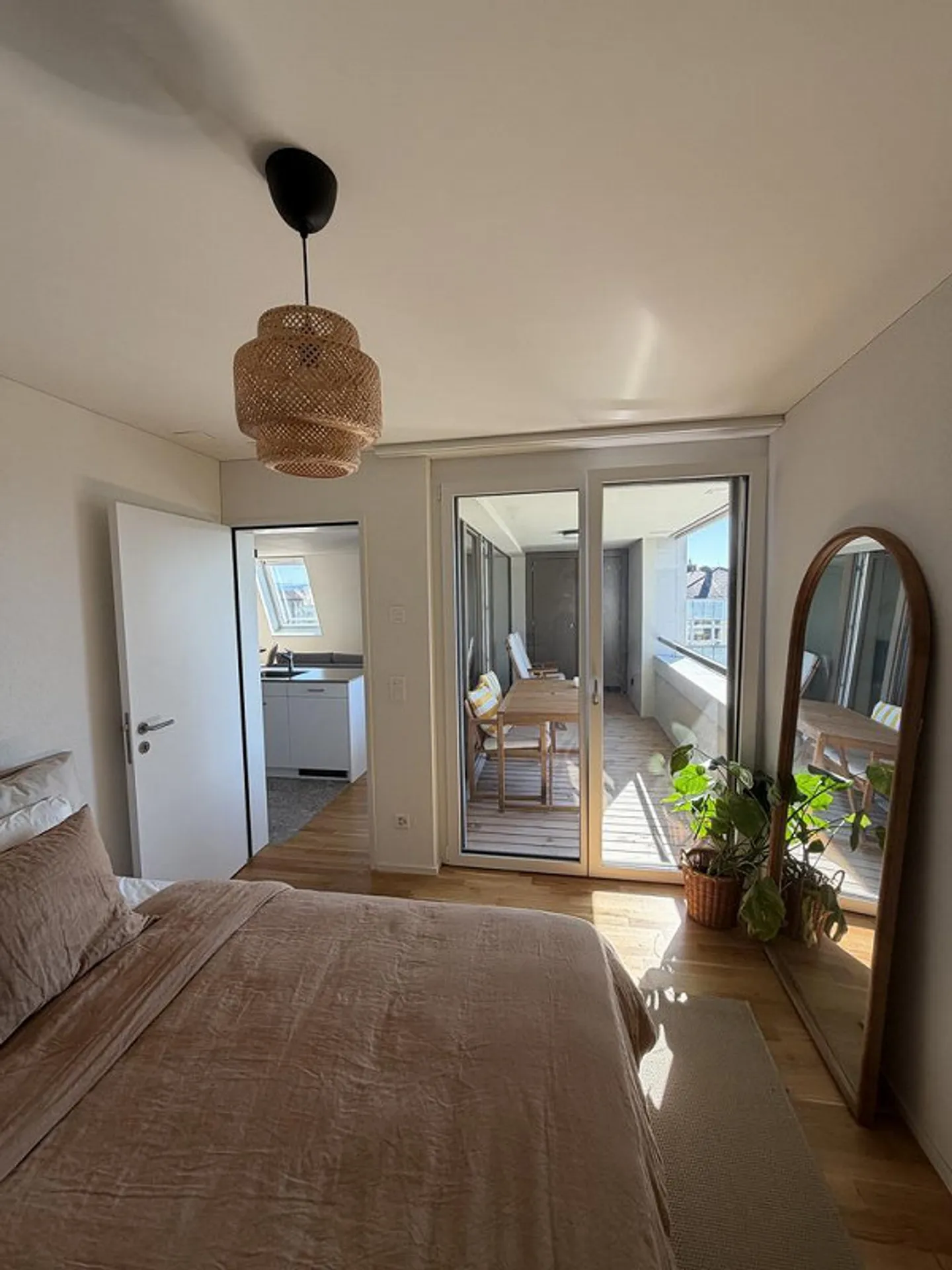 Modern and cozy 2.5-room apartment in Uster - Photo 1 of 10