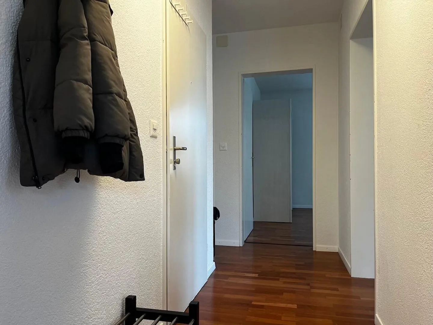 Camera arredata in appartamento modernizzato in ottima posizione - Foto 25 di 31