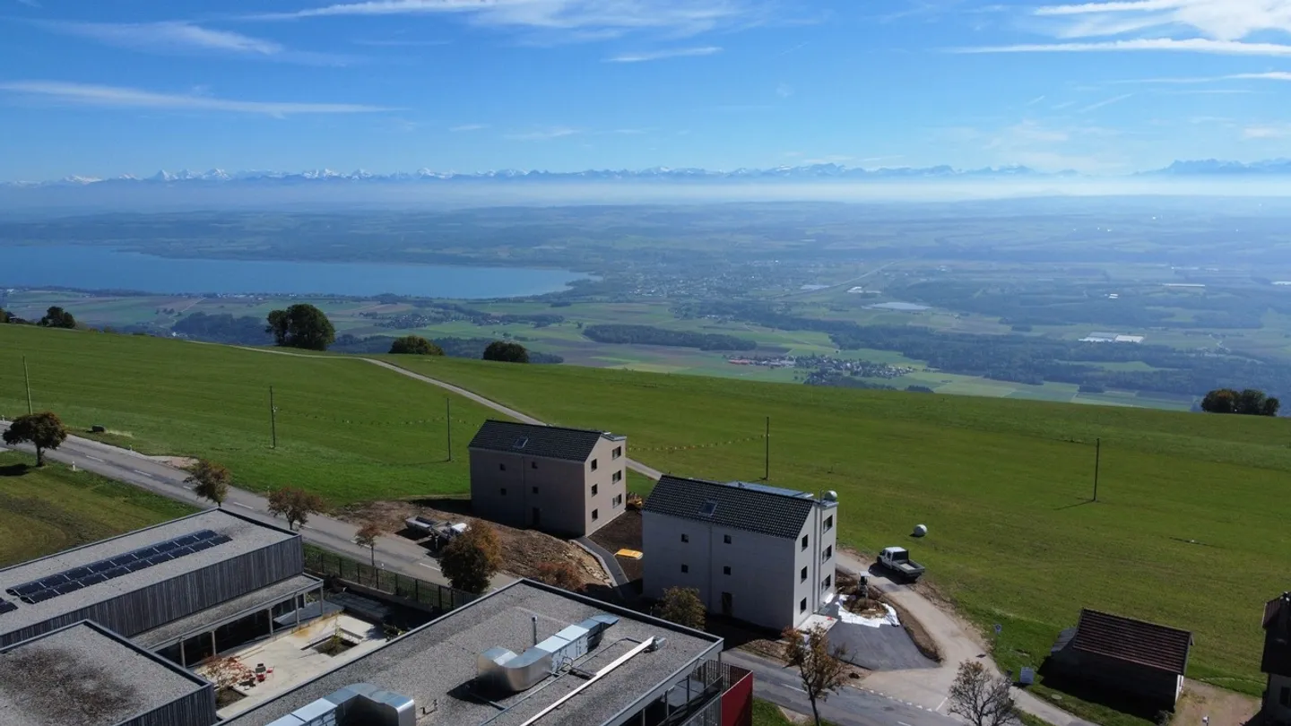 Appt neuf de 2.5 pces, balcon  Splendide vue sur le lac et les Alpes - Photo 2 sur 13