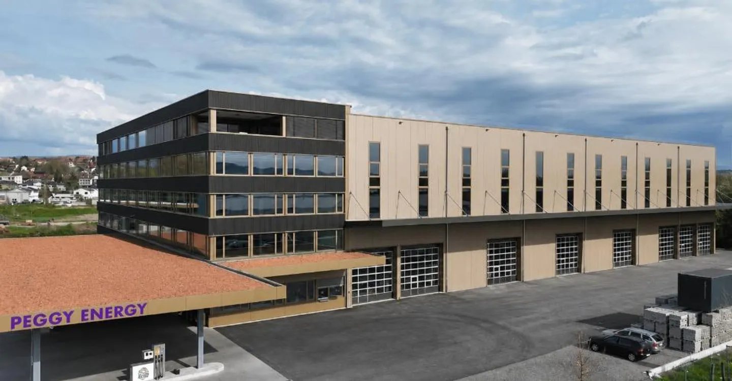 New offices for rent — modular spaces from 270 m² — up to 1,900 m² — Saint-Aubin (Broye, FR) - Photo 1 of 9