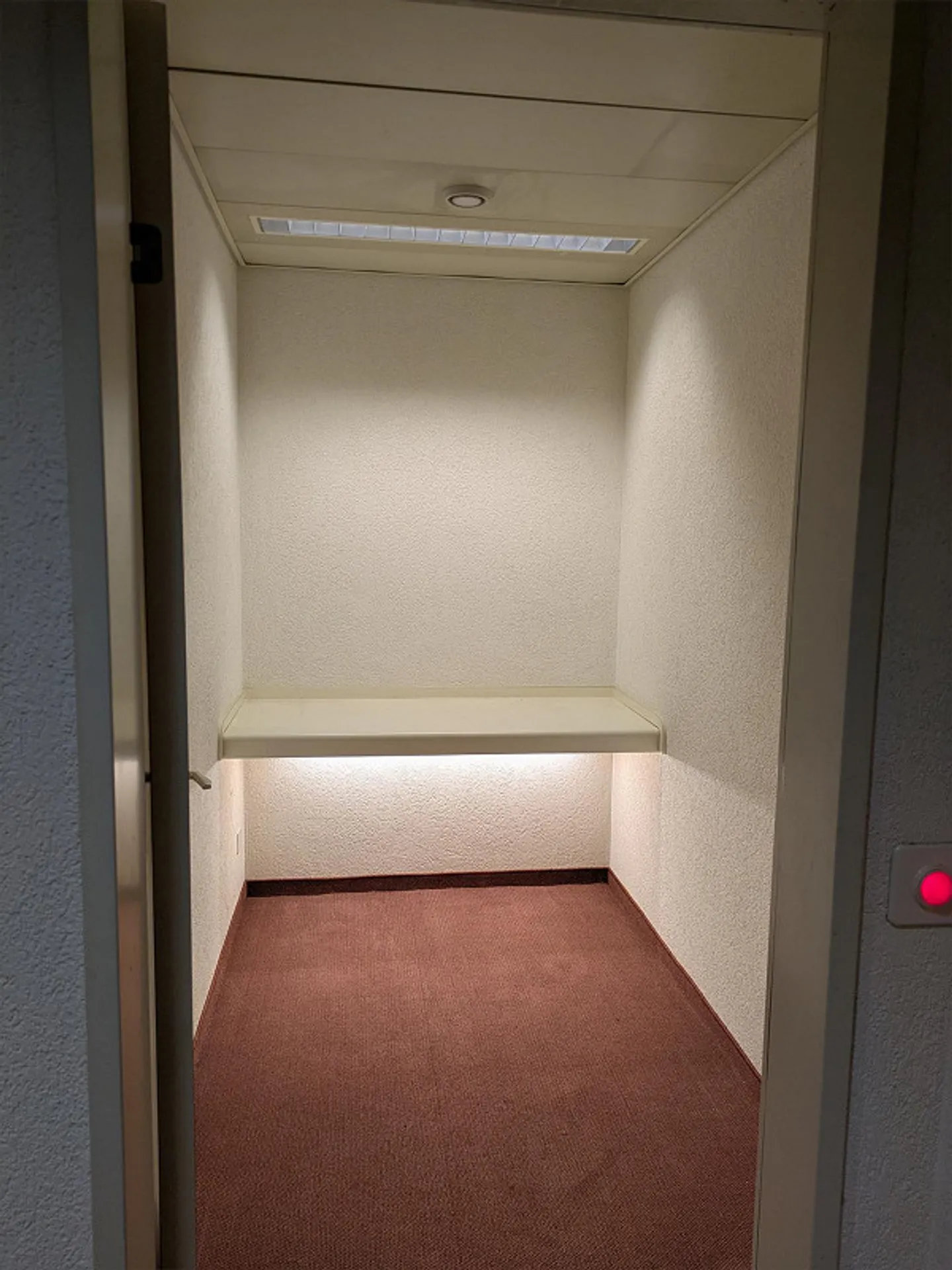 Versatile commercial space in the village center - Photo 21 of 23