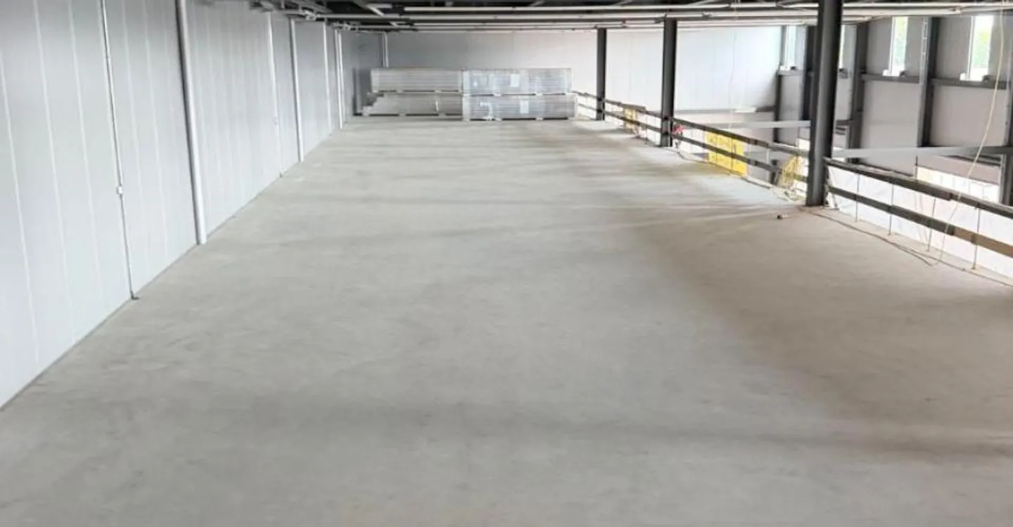 New offices for rent — modular spaces from 270 m² — up to 1,900 m² — Saint-Aubin (Broye, FR) - Photo 5 of 9