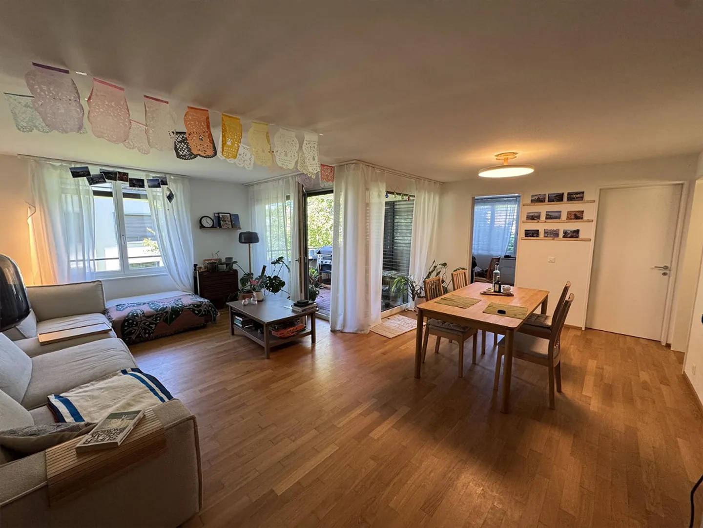 Sunny 3.5-room apartment with balcony in Mettmenstetten - Photo 3 of 18