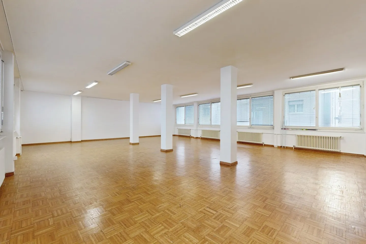 Bürofläche in einem dynamischen Stadtteil von Genf - Foto 2 von 7