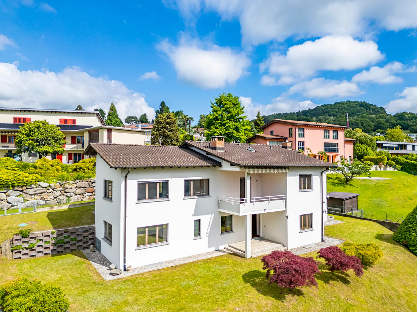 Semi-detached house with large garden and beautiful panoramic view - Photo 18 of 19