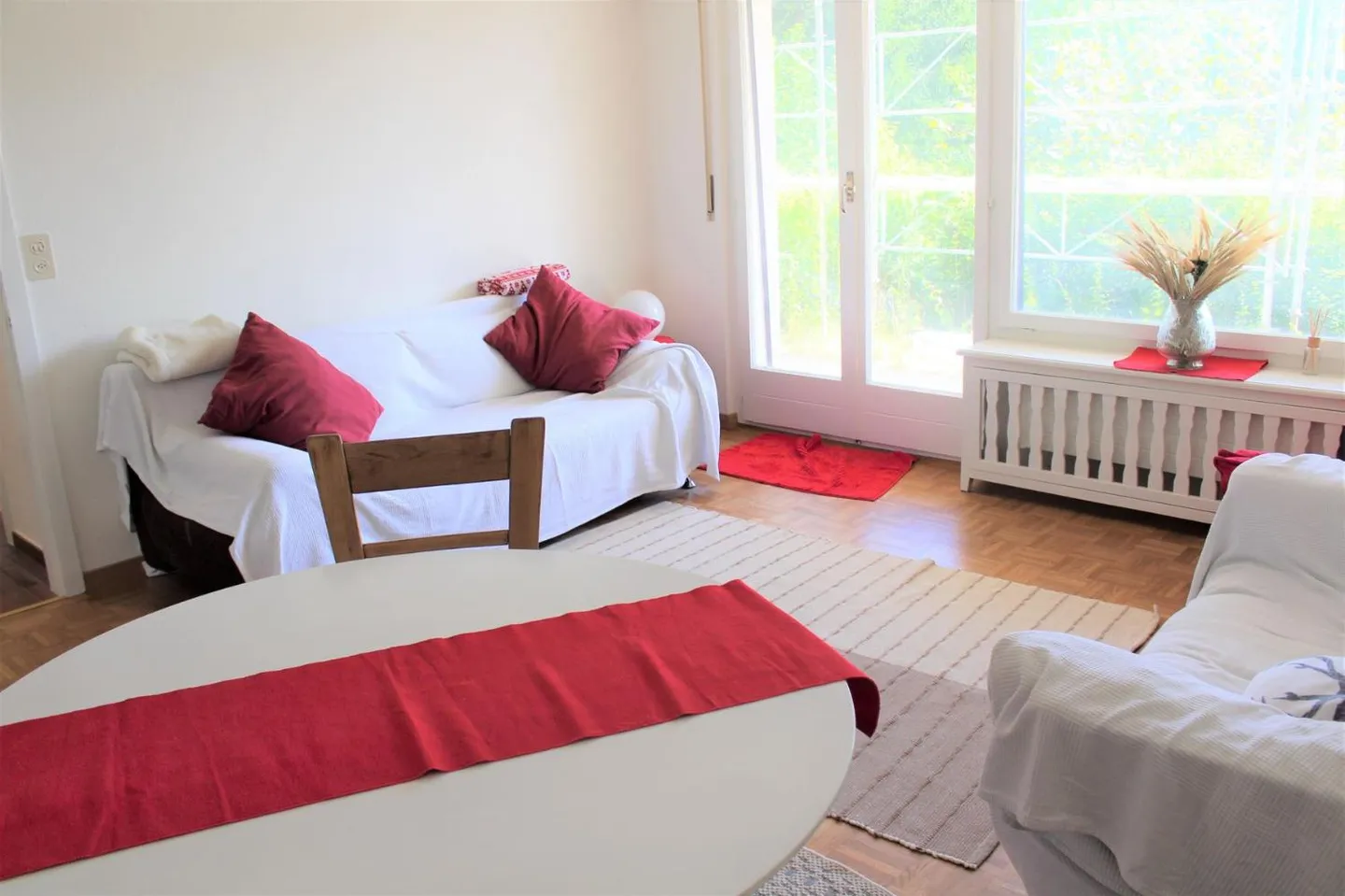 Appartement spacieux 2.5 pièces - Photo 2 sur 11