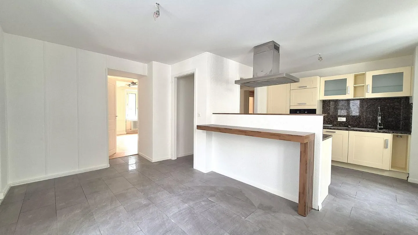 Appartamento spazioso 5.5 locali - Foto 3 di 10