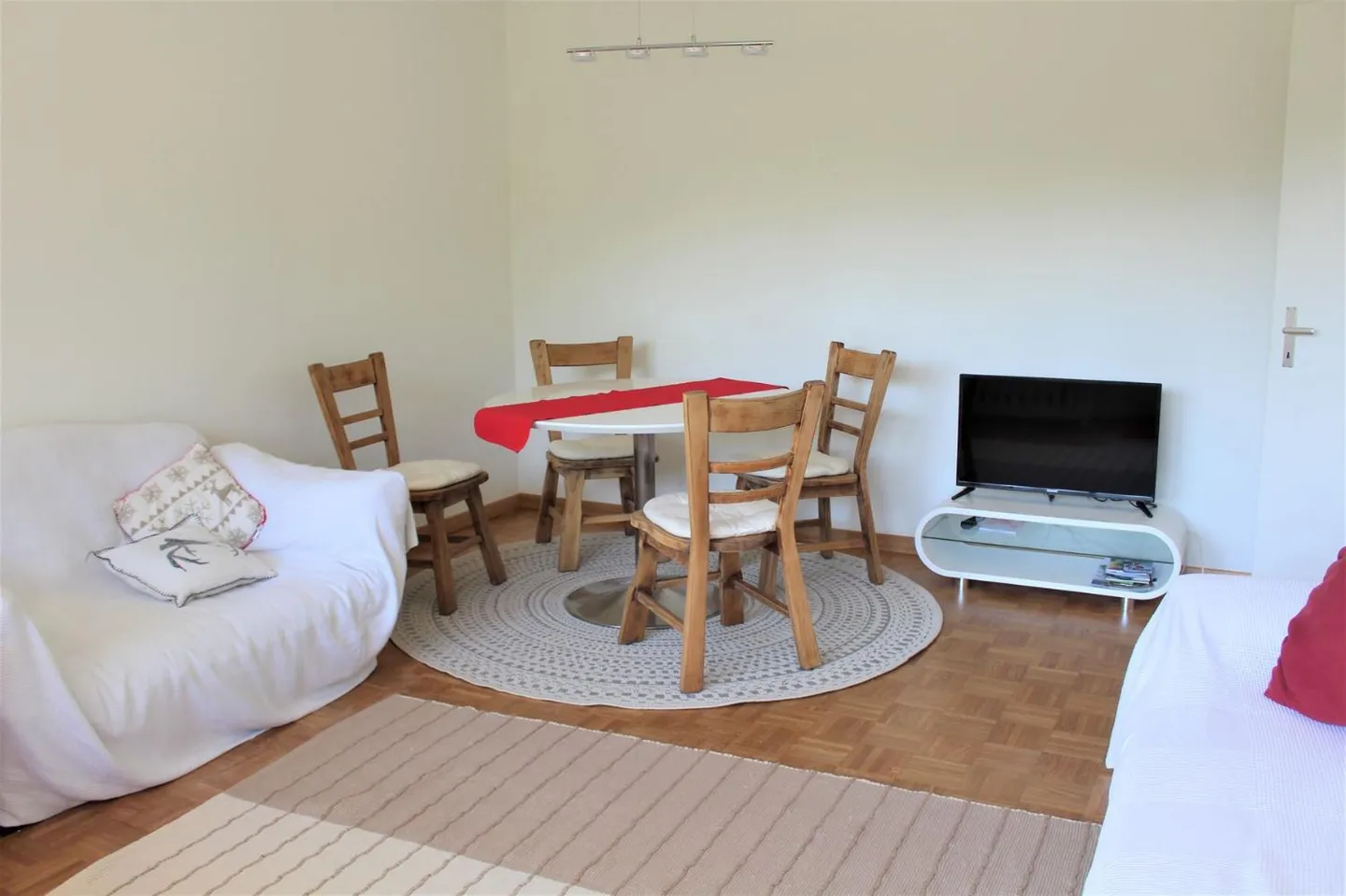 Appartement spacieux 2.5 pièces - Photo 4 sur 11