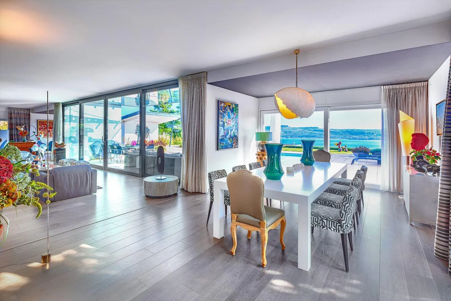 Villa moderne avec piscine et vue panoramique sur les Alpes et le lac - Photo 5 sur 12