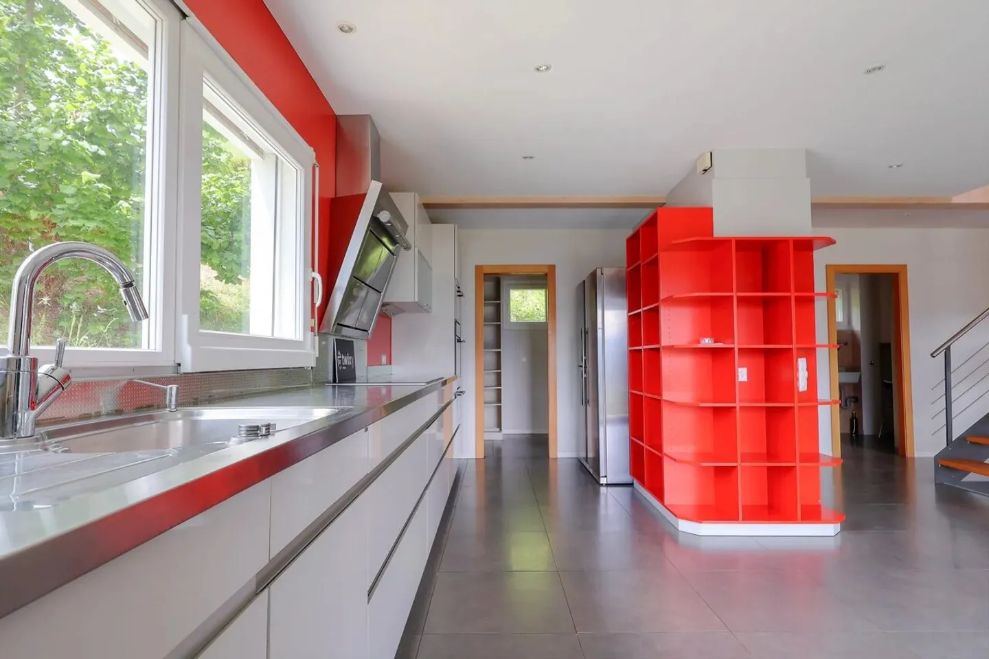 Savièse | Wunderschöne individuelle Villa mit 6,5 Zimmern und atemberaubendem Blick - Foto 4 von 10