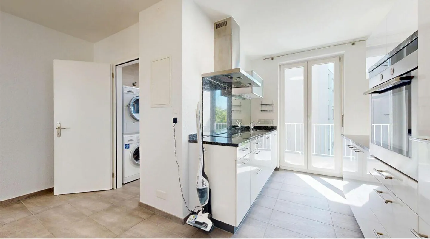 Appartamento 3,5 locali attualmente realizzato come appartamento 2,5 locali in TOP... - Foto 6 di 15