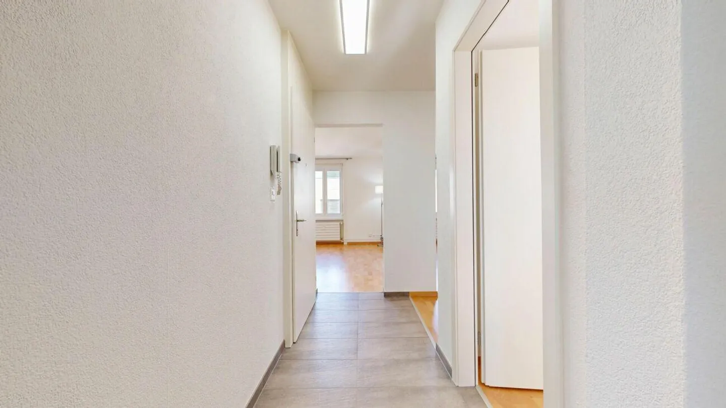 Appartamento 3,5 locali attualmente realizzato come appartamento 2,5 locali in TOP... - Foto 5 di 15