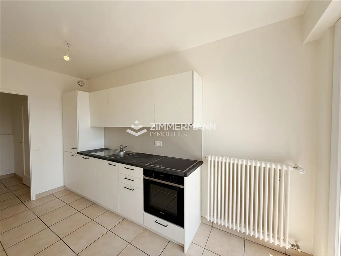 Appartement Familial Rénové - Photo 3 sur 13