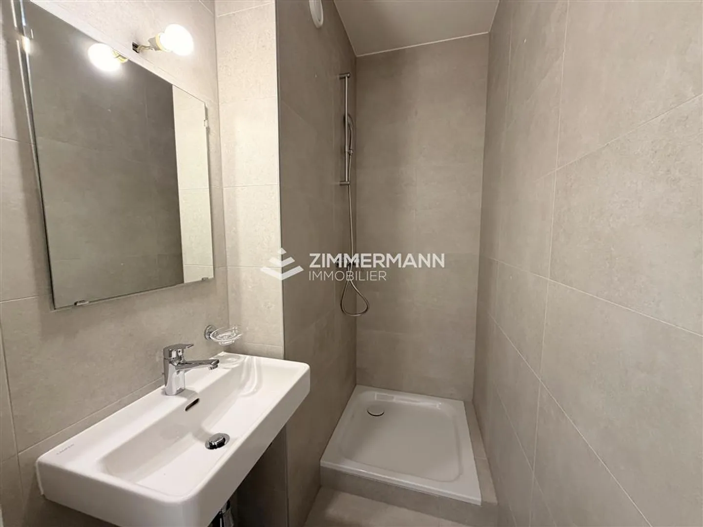 Appartement Familial Rénové - Photo 8 sur 13