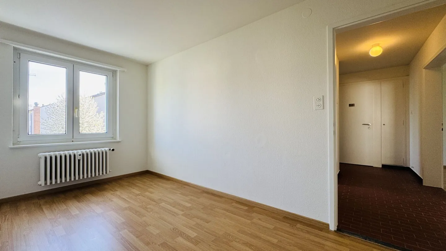 Appartamento soleggiato di 3,5 locali al 1° piano - appena ristrutturato, con balcone e cantina - Foto 7 di 11