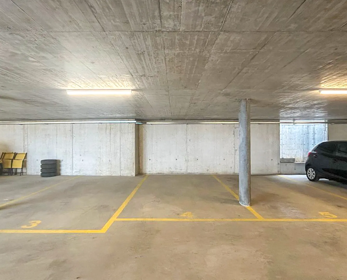 Posto Auto Sicuro Interrato - Foto 2 di 2