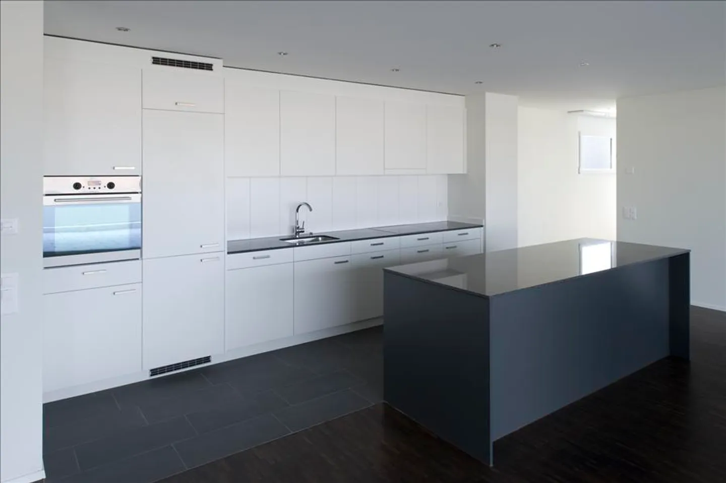 Apartment for rent - Photo 5 of 8