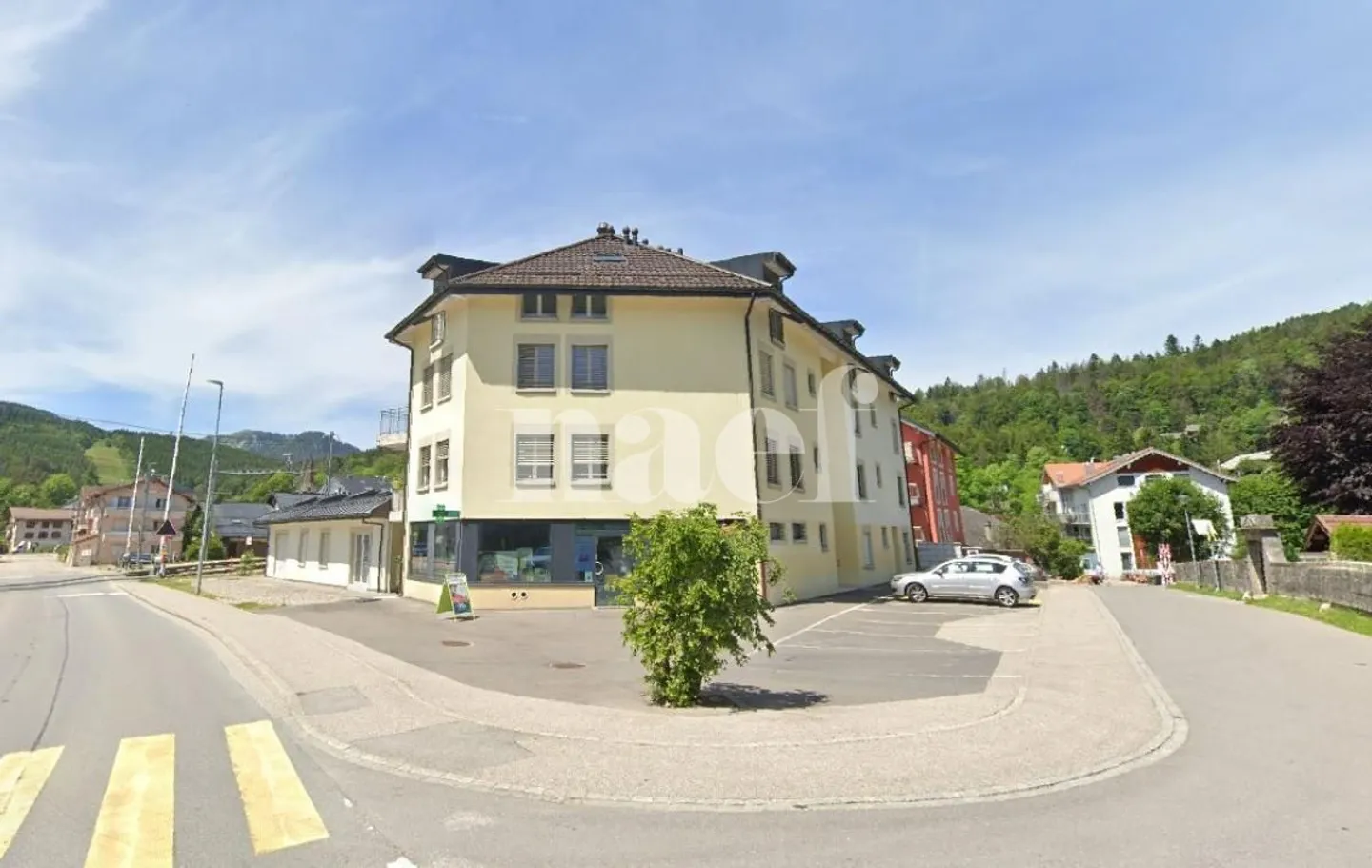 Beautiful 3-room apartment on the 2nd floor with large balcony - Photo 1 of 9