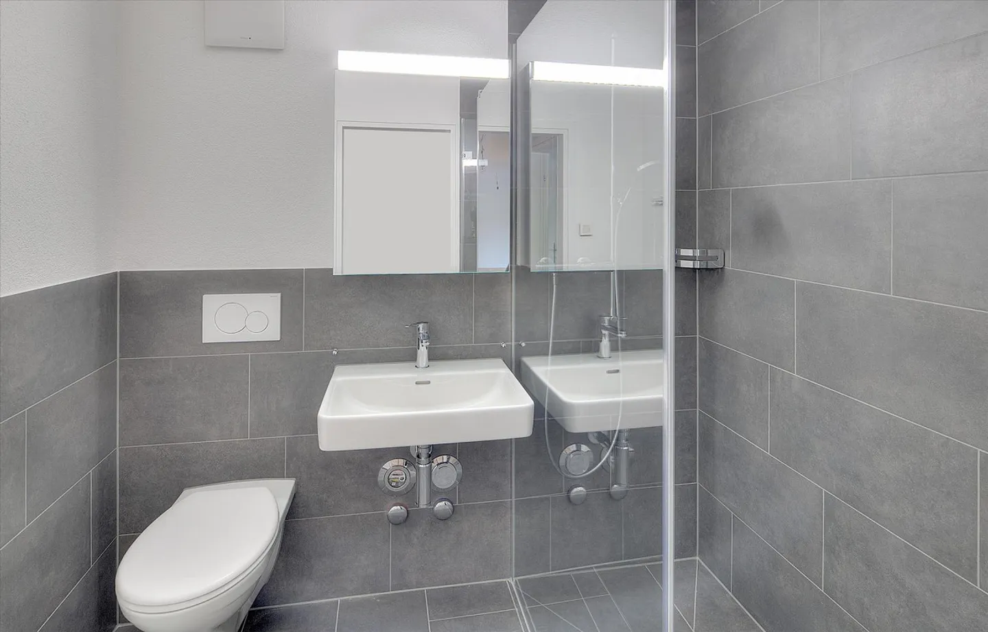 Mit herrlichem Blick direkt auf die Limmat - Photo 5 sur 7