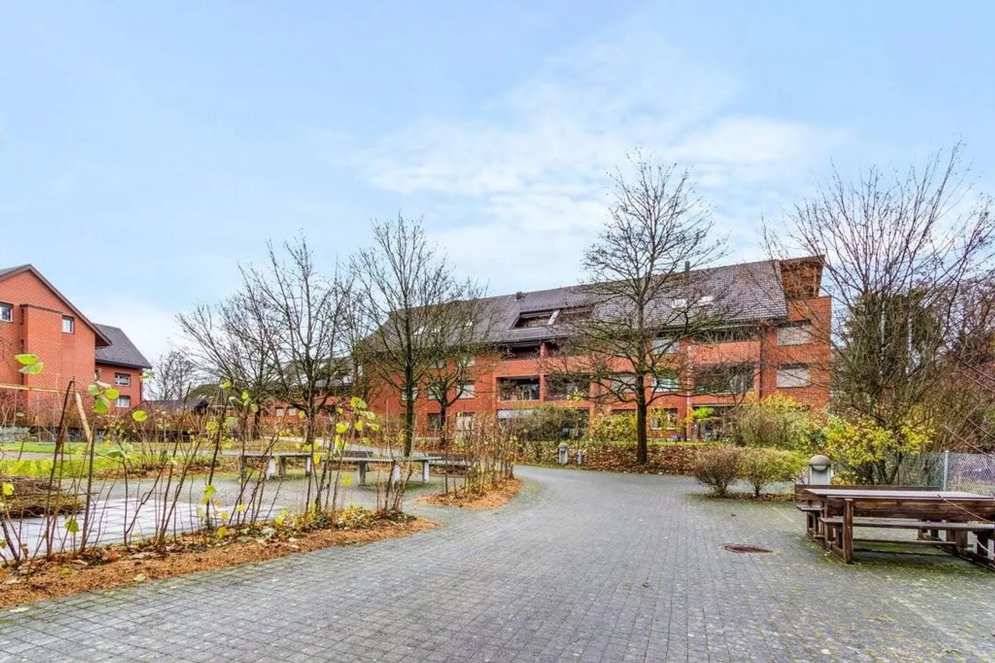 Beautiful family apartment in a green environment - Photo 1 of 4