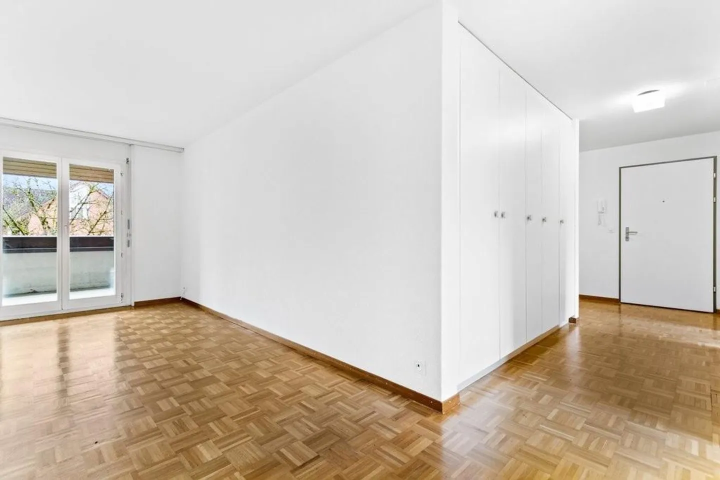 Beautiful family apartment in a green environment - Photo 2 of 4