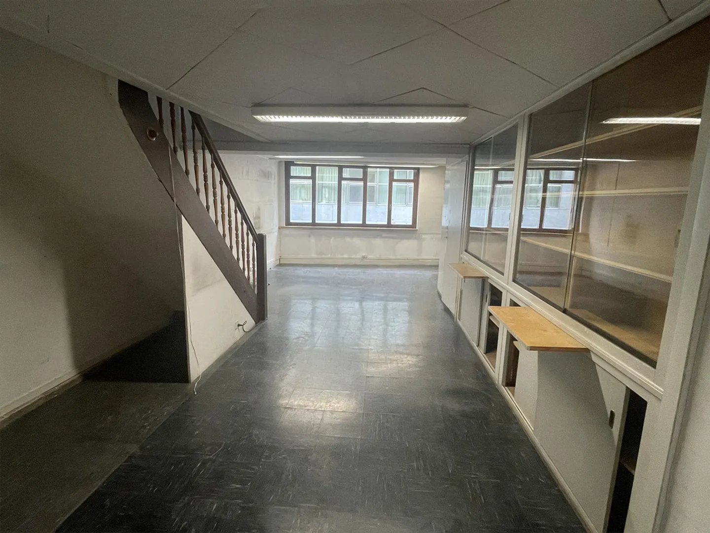 Environ 250 m2 d'espaces commerciaux/bureaux dans un emplacement de premier choix à Bâle-Ville - Photo 5 sur 8