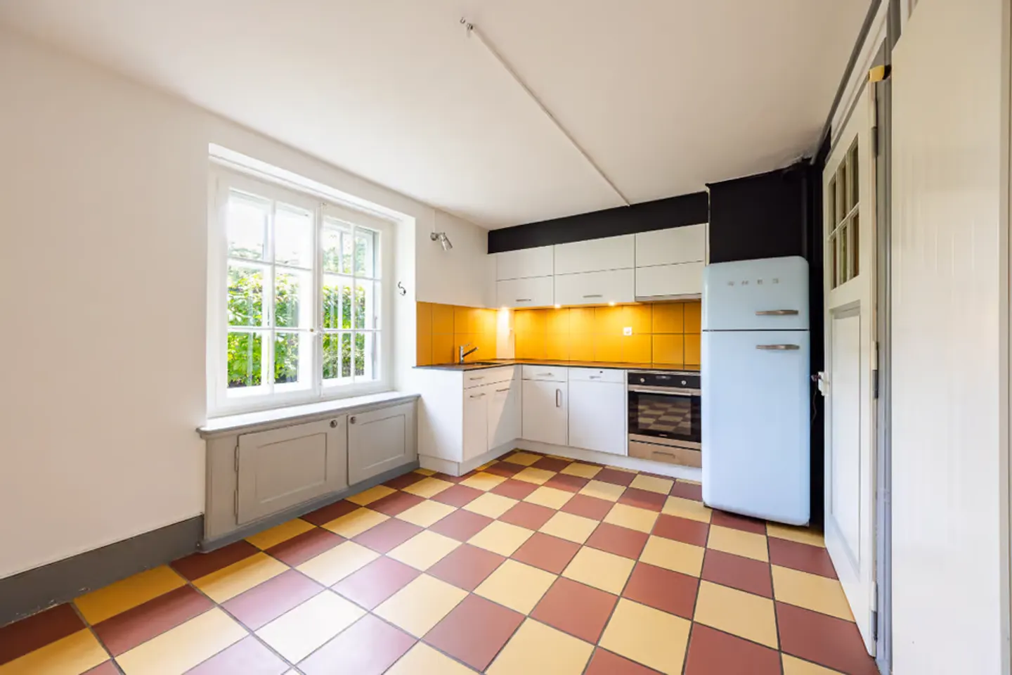Selten & einzigartig: schöne Residenz in einer grünen Umgebung - Foto 11 von 13