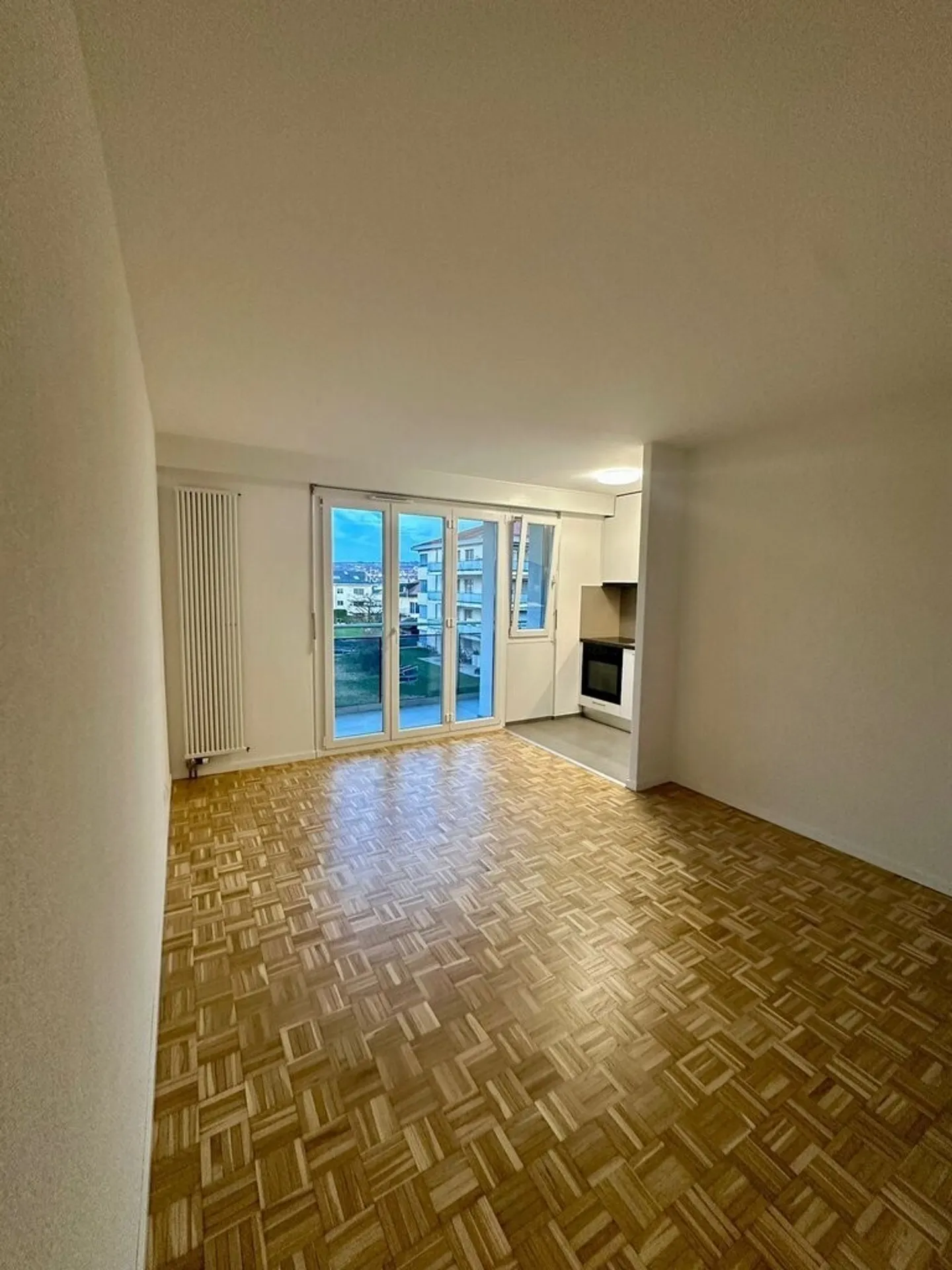 Apartment for rent - Photo 5 of 11