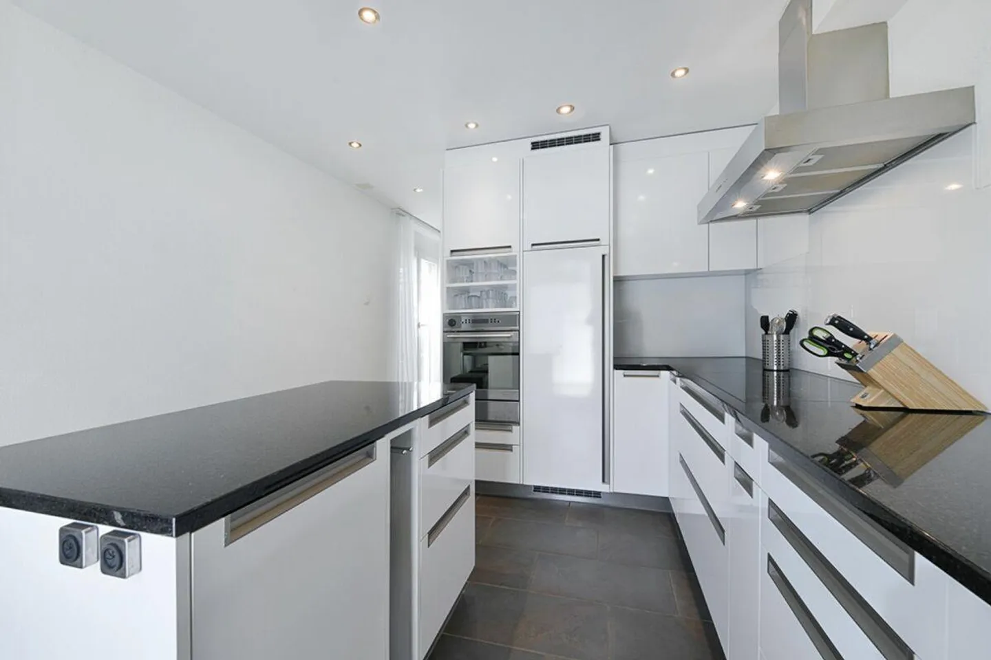 Maison d'angle de 6,5 pièces dans un endroit calme - Photo 4 sur 23
