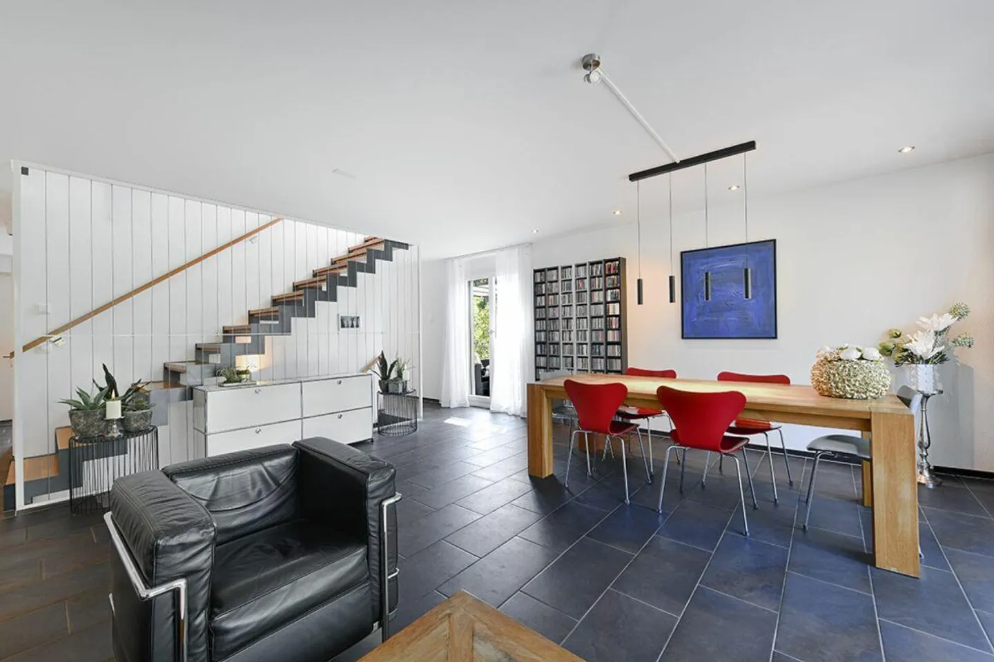 Maison d'angle de 6,5 pièces dans un endroit calme - Photo 3 sur 23