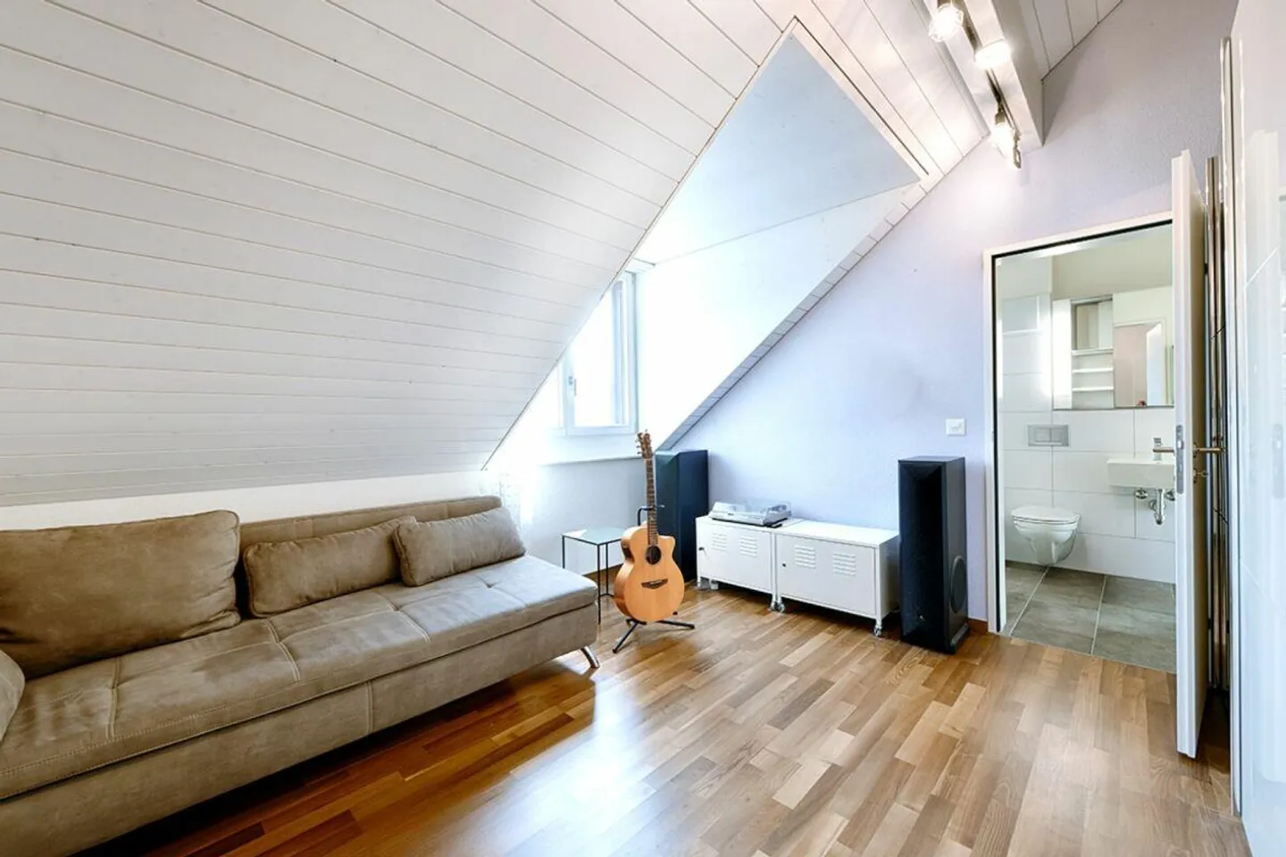 Maison d'angle de 6,5 pièces dans un endroit calme - Photo 11 sur 23