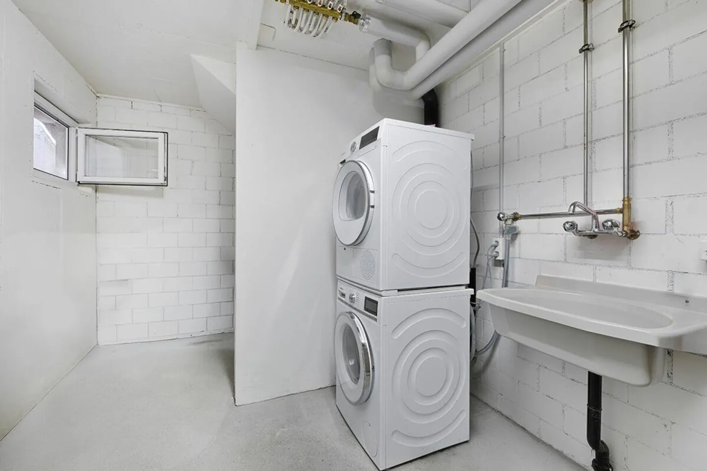 Maison d'angle de 6,5 pièces dans un endroit calme - Photo 17 sur 23
