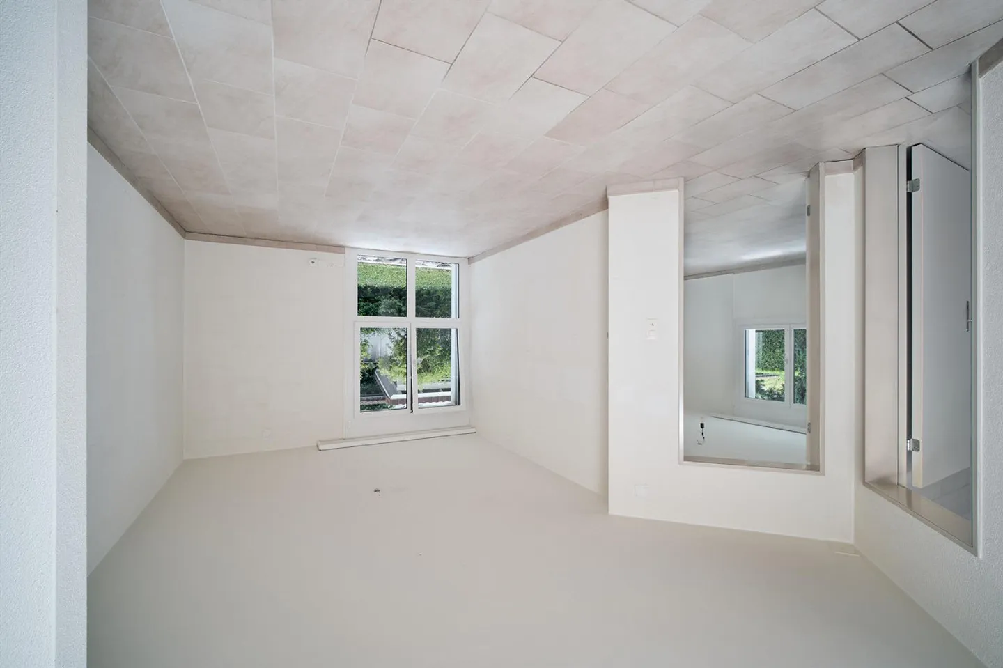 Appartamento di 3,5 stanze con area giardino in una posizione centrale e tranquilla - Foto 13 di 16