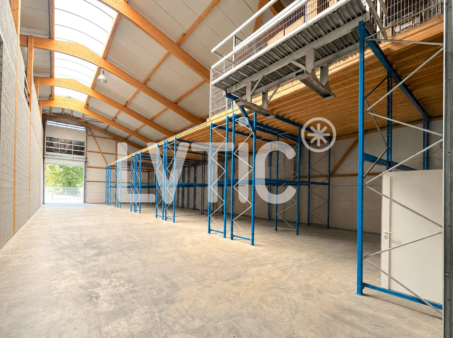 EXCLUSIVITY - 1500 m2 industrial hall for rent in Moudon - Photo 5 of 7