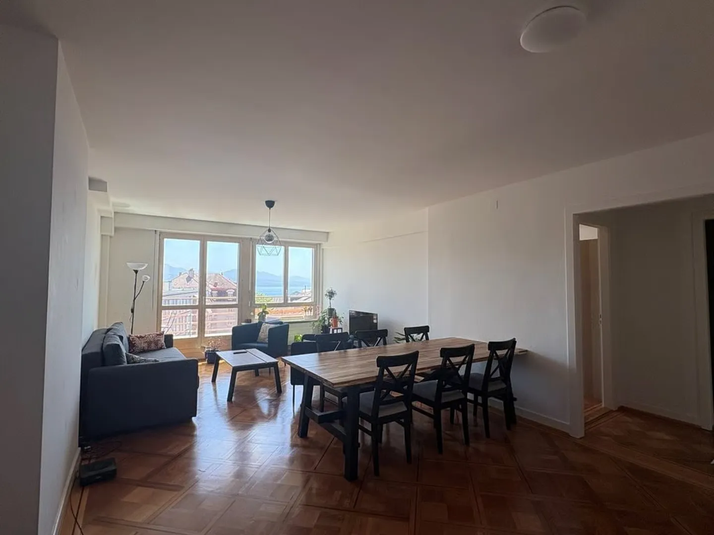 Magnifique appartement avec vue sur le lac, à 5 minutes de la gare - Photo 3 sur 7