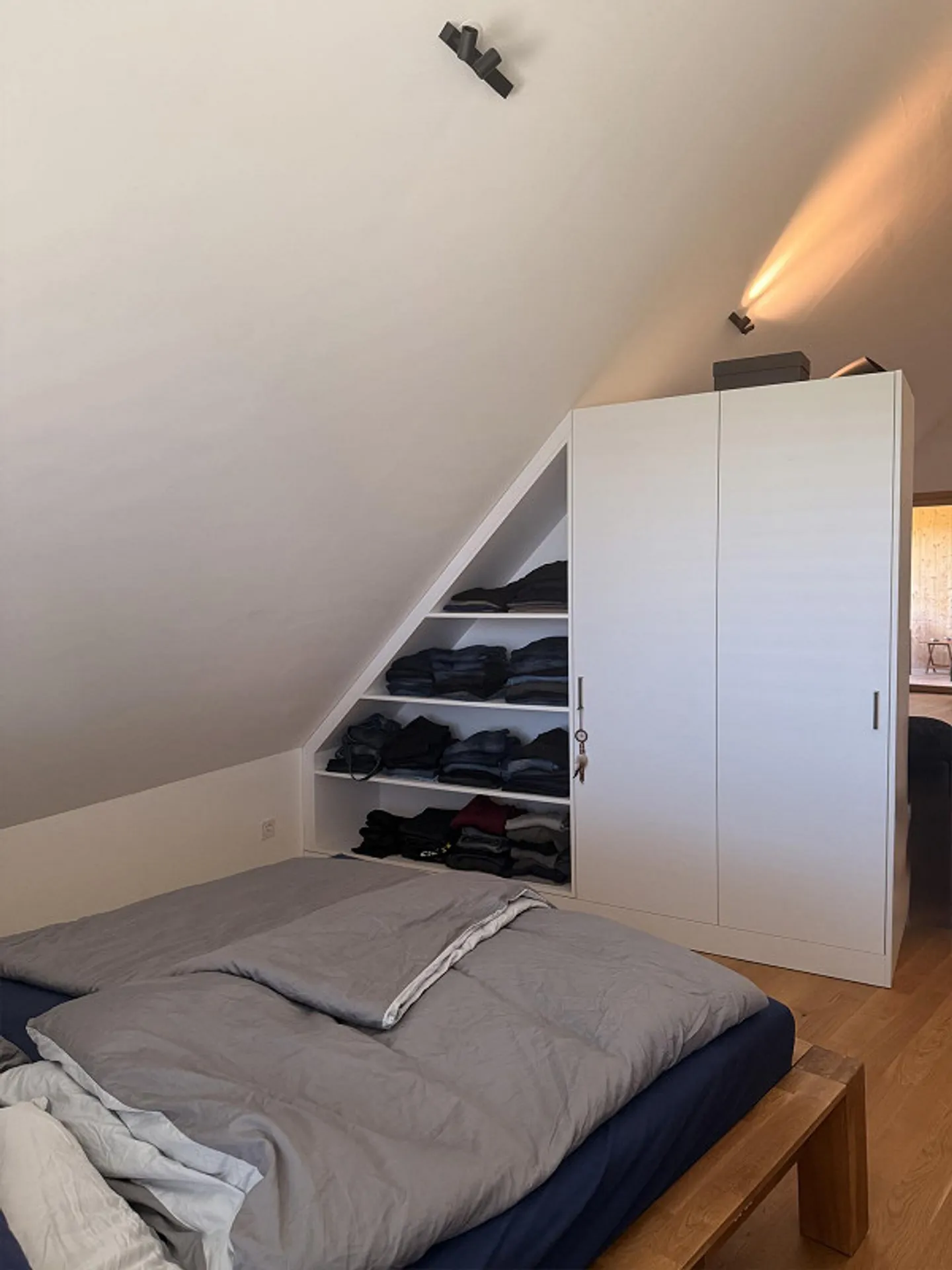 Appartement loft lumineux de 2 pièces avec balcon - Photo 4 sur 10