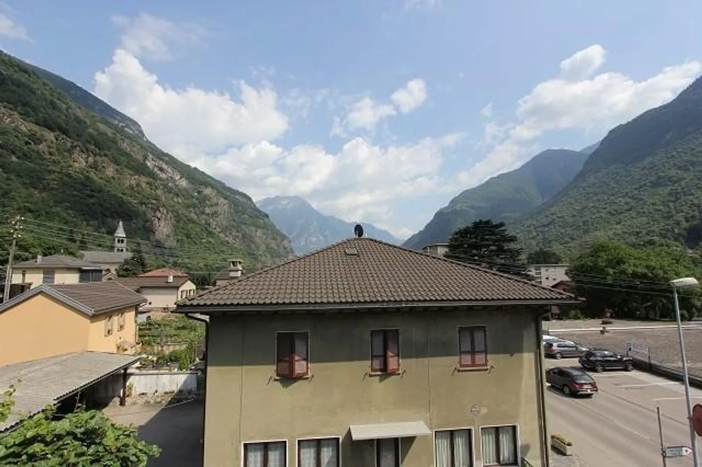 Appartamento di 5 1/2 locali ultimo piano con giardino e pergola - Foto 15 di 15