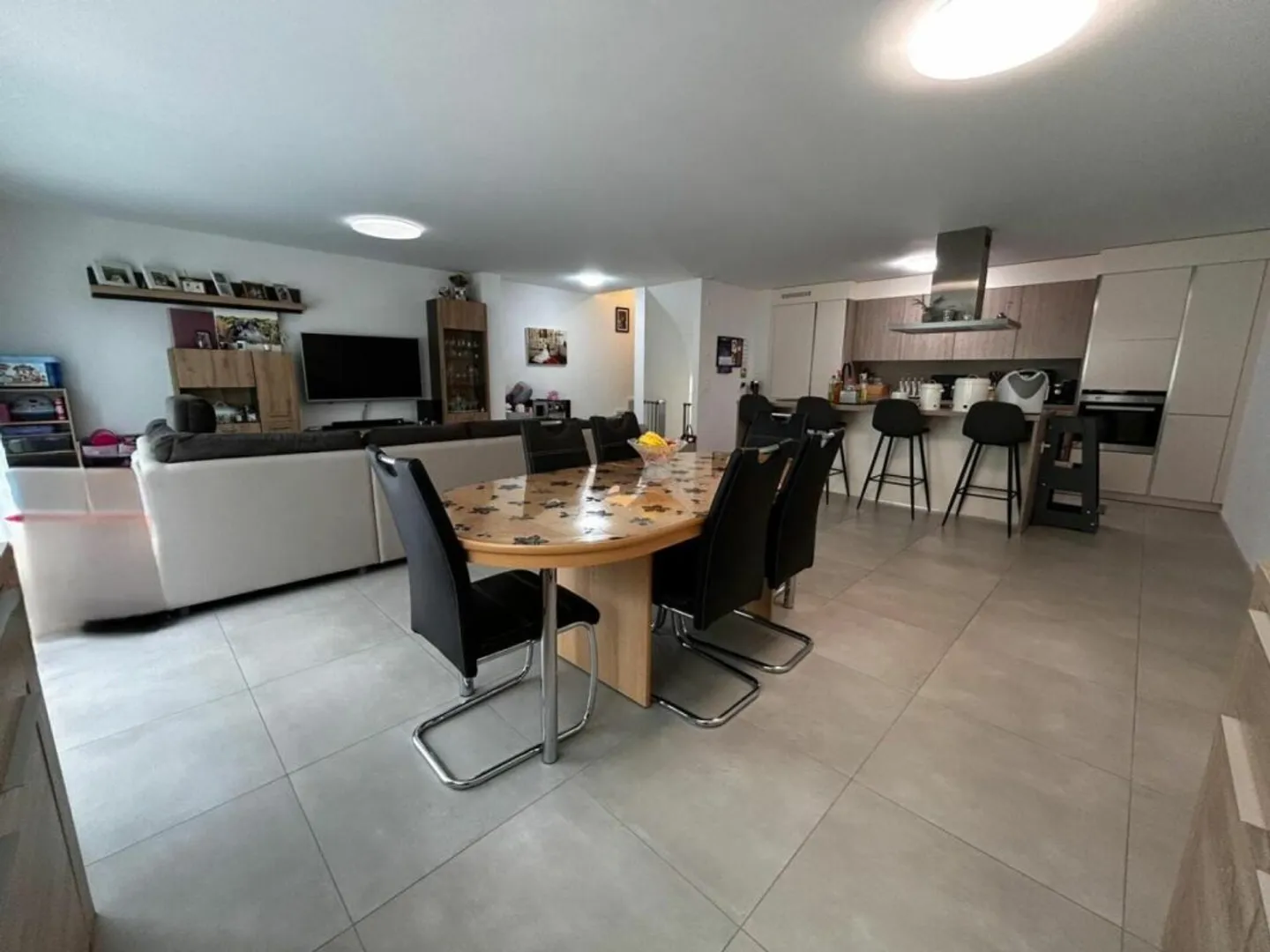 Modern 5-Room Villa in Villarsiviriaux - Photo 4 of 27