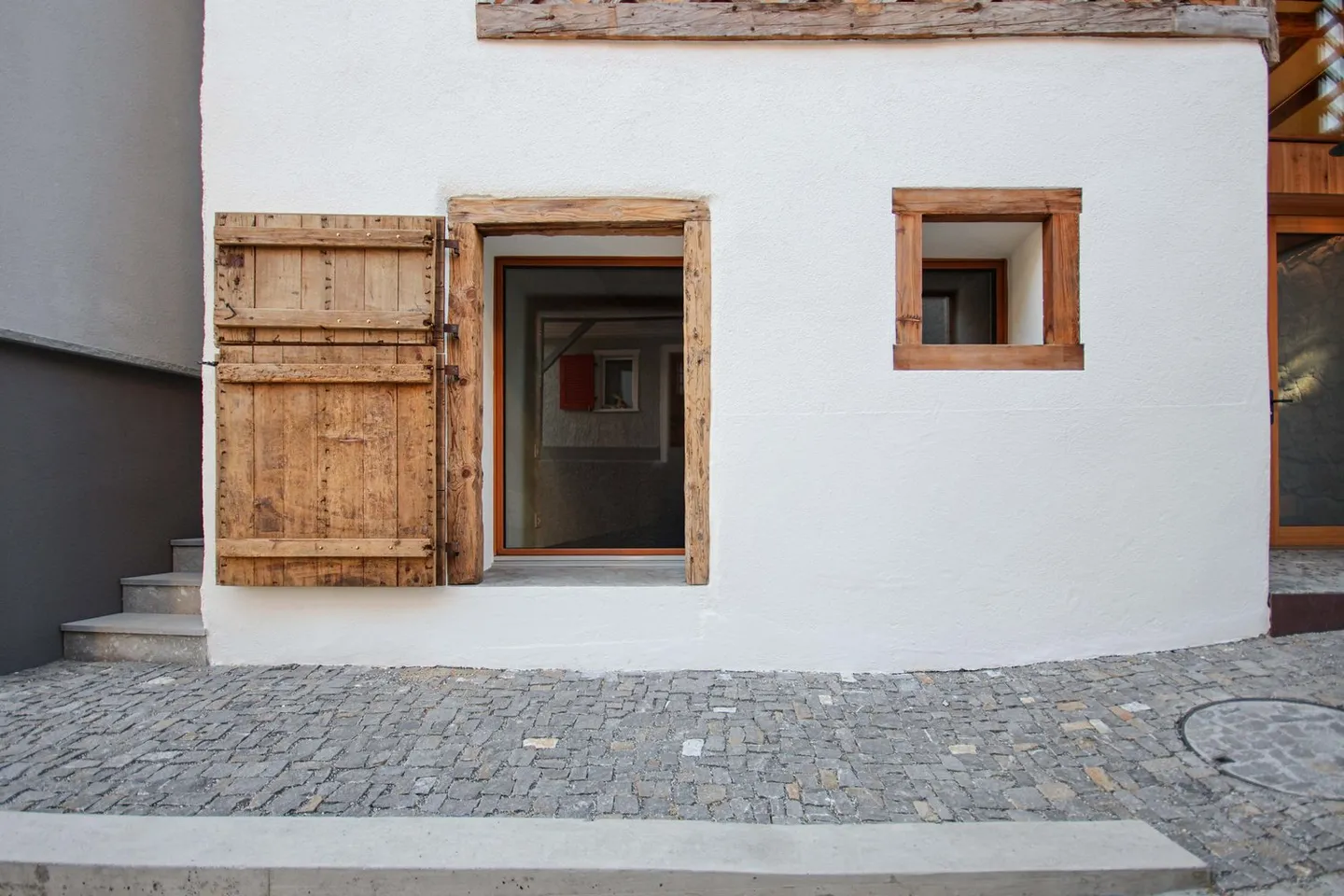 Historischer Stall in den Alpen - Foto 6 von 20