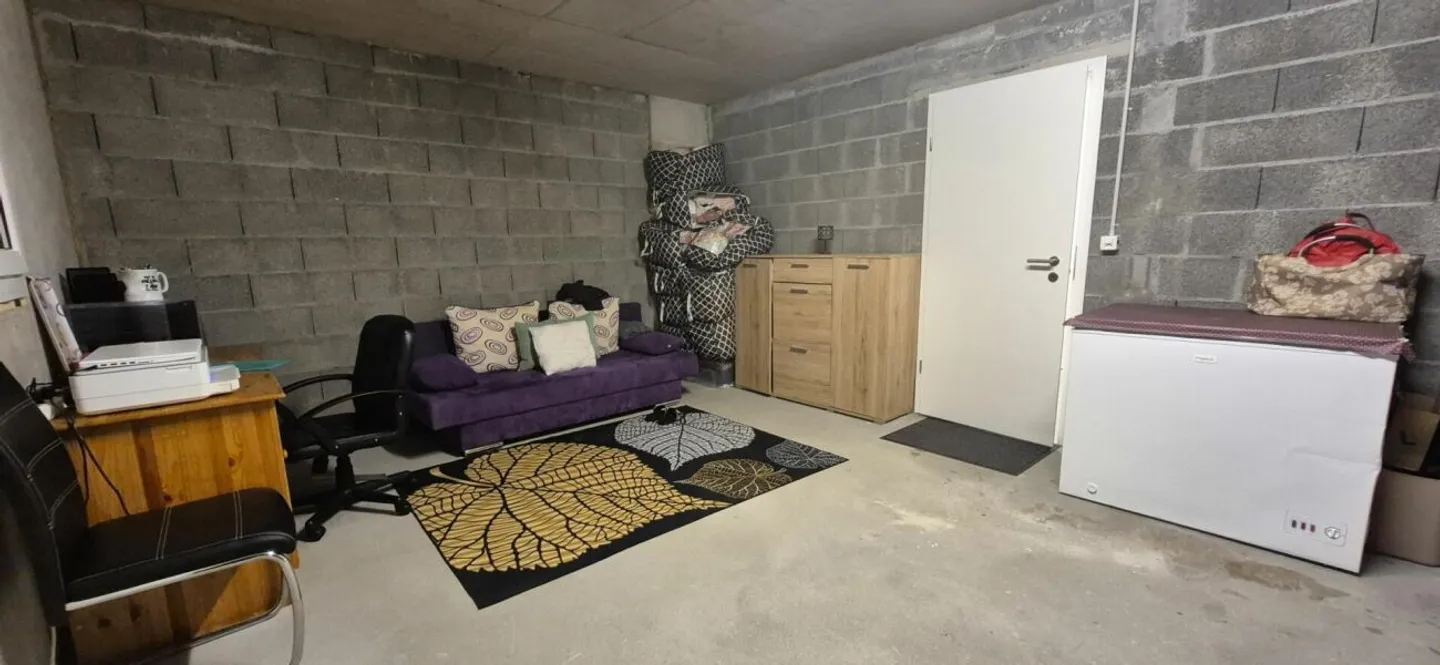 Modern 5-Room Villa in Villarsiviriaux - Photo 22 of 27