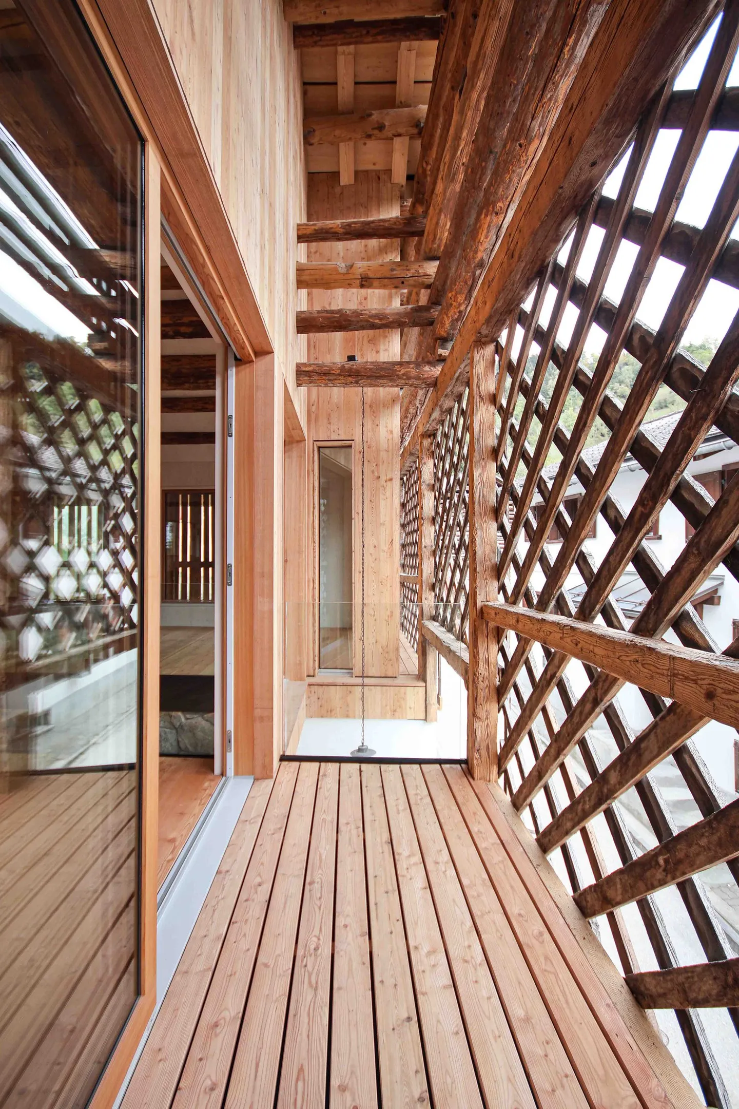 Historischer Stall in den Alpen - Foto 9 von 20