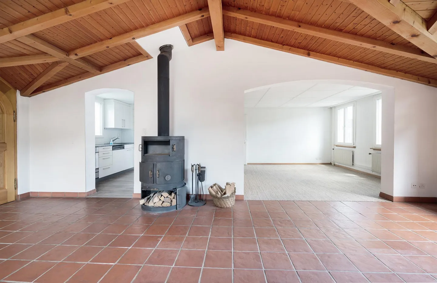 Affascinante casa unifamiliare di 8½ stanze con potenziale versatile - Foto 4 di 20
