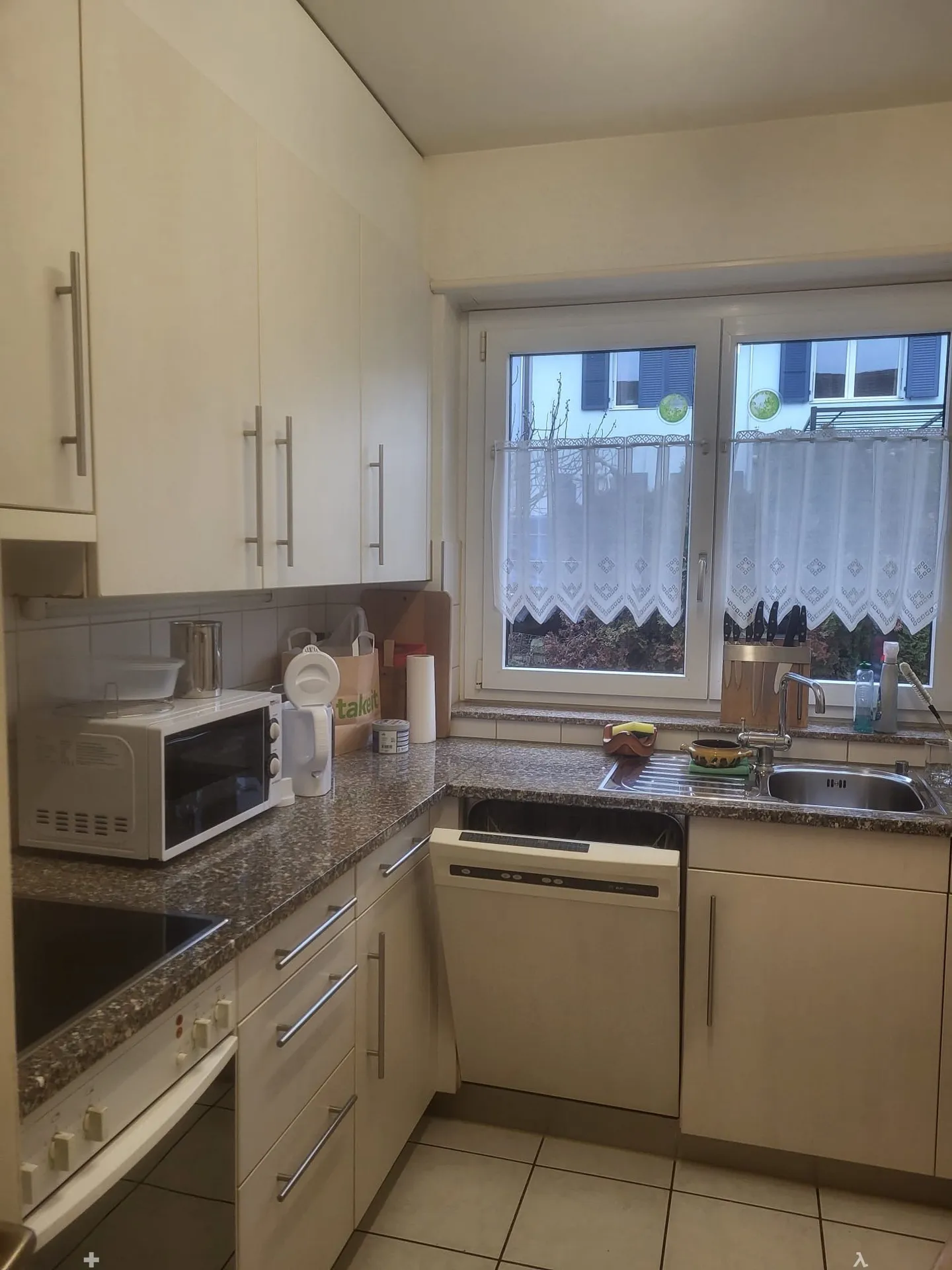 Modern 3-room apartment with balcony in Biel - Photo 7 of 9