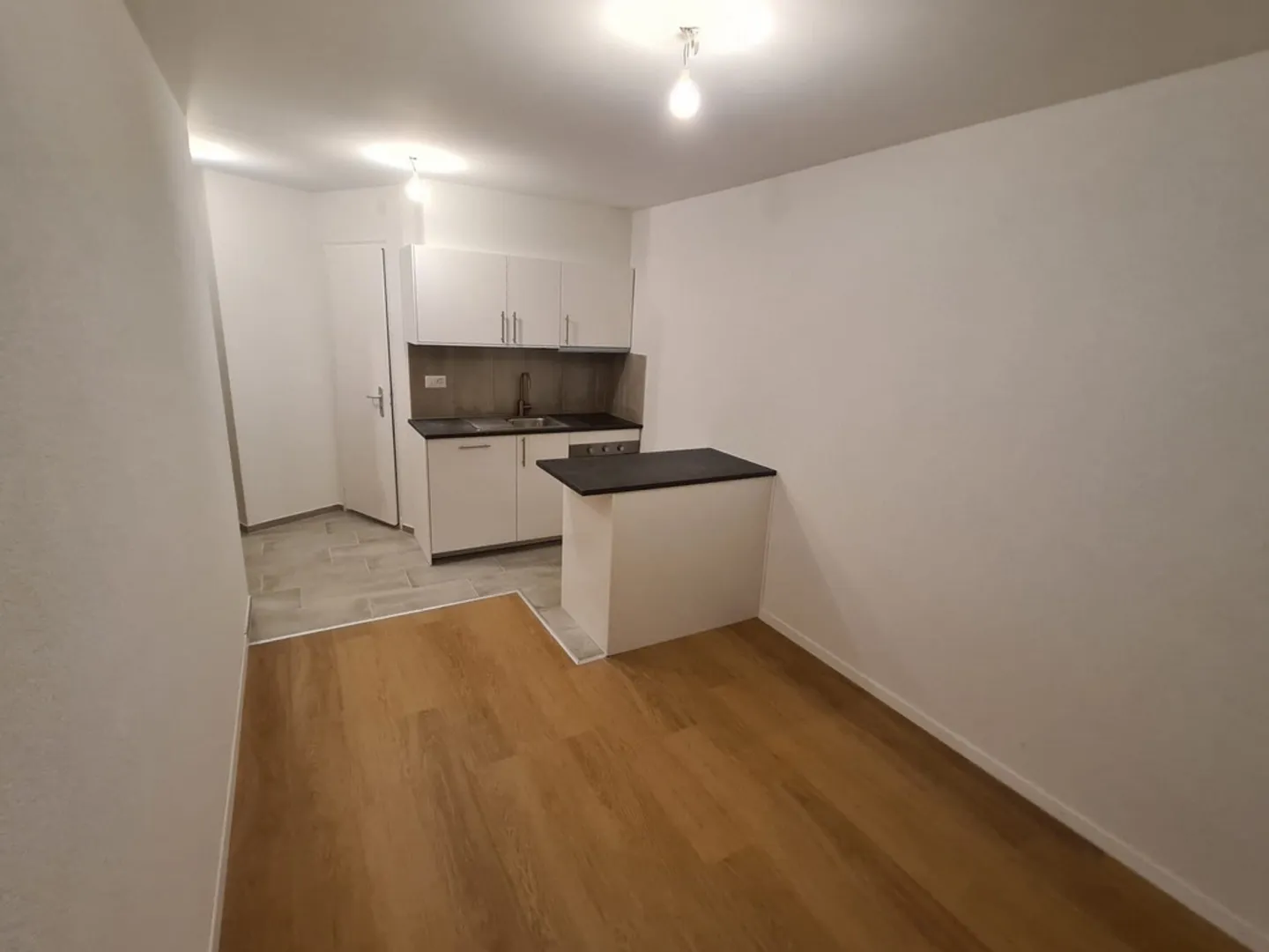 Charmante 2,5-Zimmer-Wohnung - Foto 2 von 4