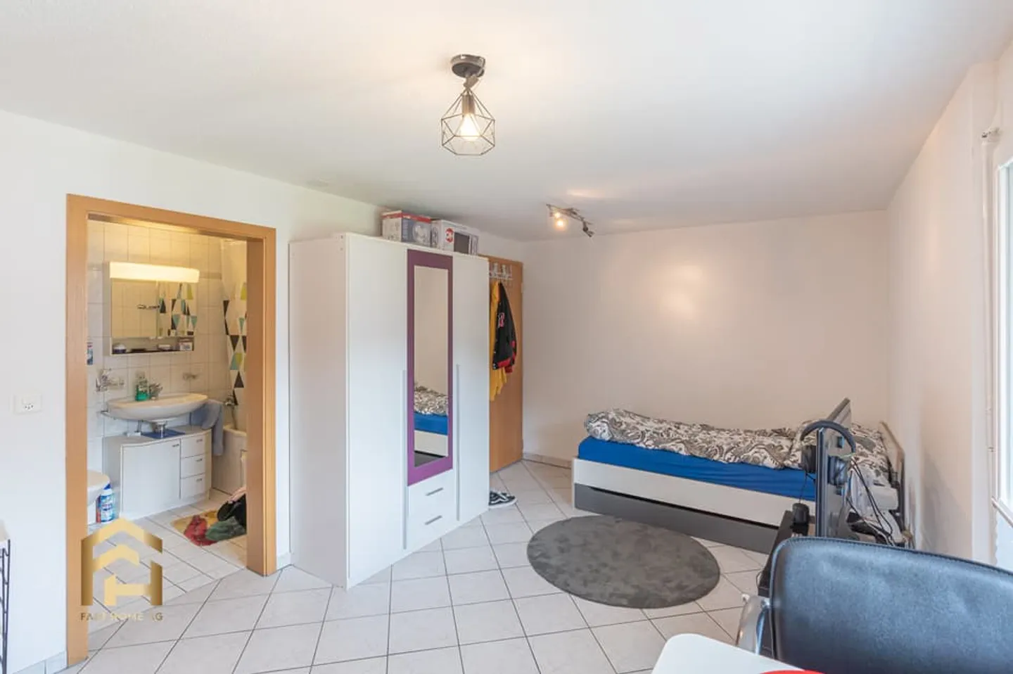 Studio meublé au cœur de Fiesch - Photo 2 sur 13